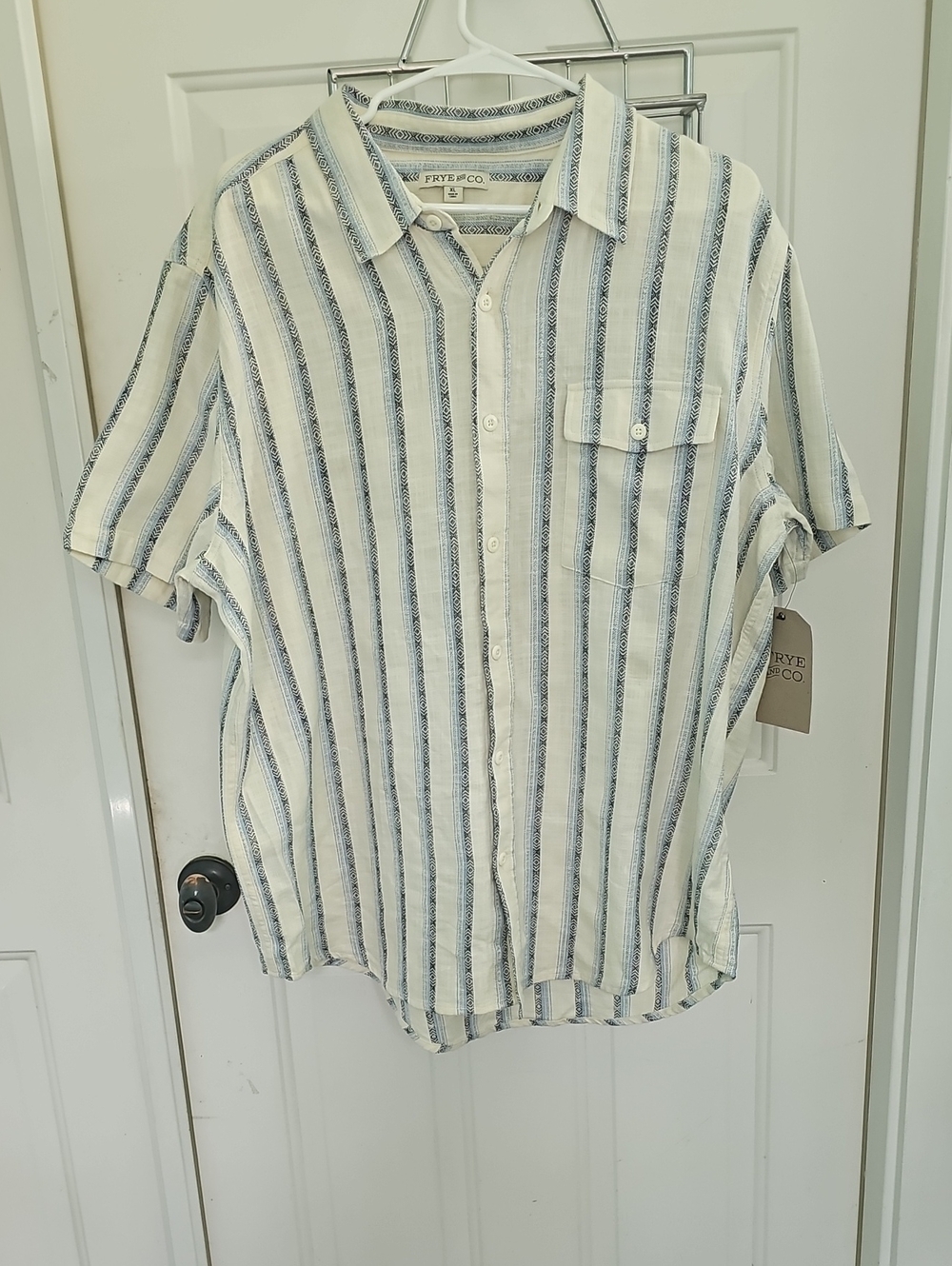 FRYE NWT Men’s Short-Sleeve Striped Button-Up Shirt - White & Blue 100% COTTON
